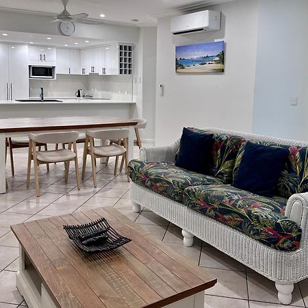 אפרטהוטל Oasis At פאלם קוב מראה חיצוני תמונה
